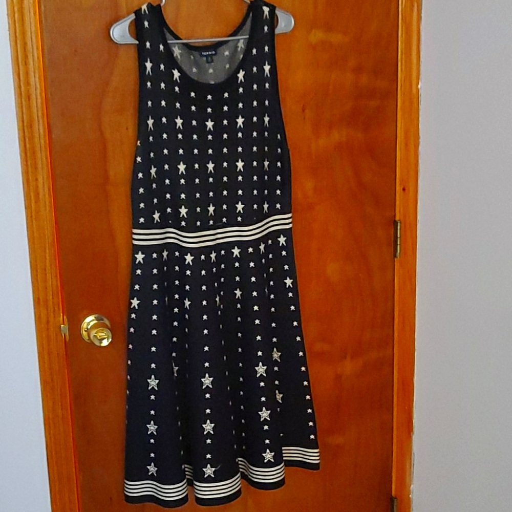 Torrid sz 2 Black Gold Star Sweater Dress
